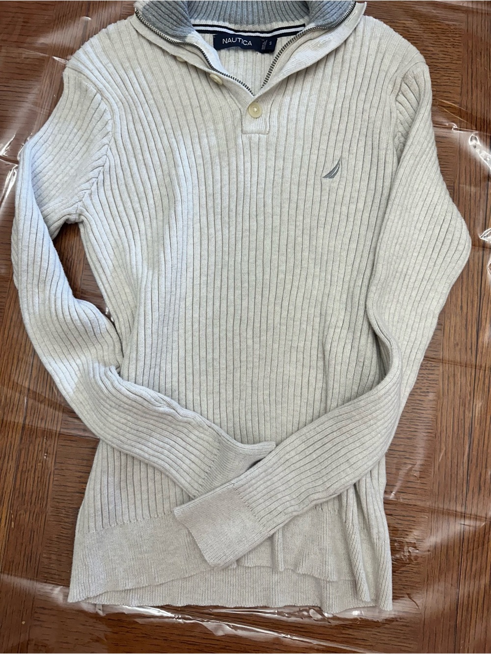 Nautica Mens size Small Ribbed V‑Neck Sweater - Light Beige